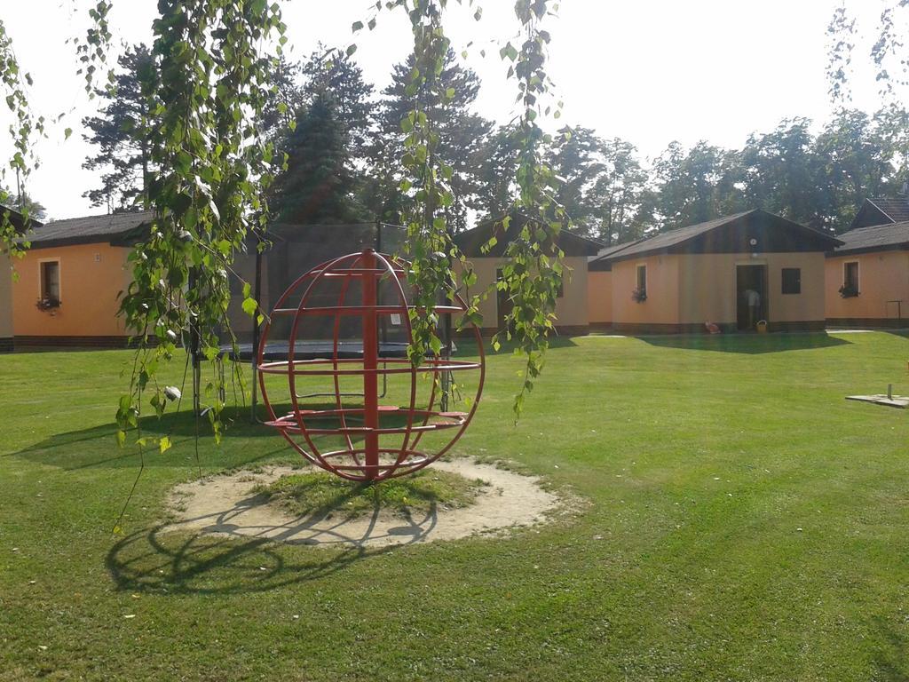 Sportcentrum Dvorak Villa Hluboká nad Vltavou Eksteriør bilde